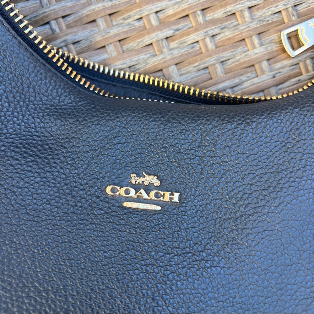 Coach Harley East West Hobo Navy Blue Ivory Leather Shoulder & Crossbody Bag - Picture 4 of 11